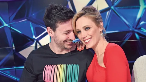 lekai-kiss ramonai lekai mate