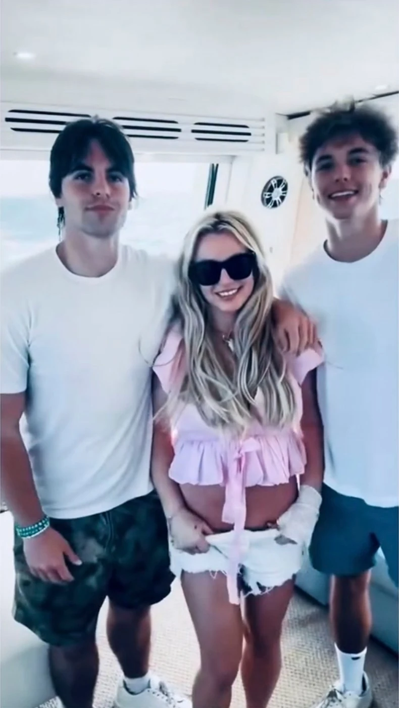 Britney a két fiával: Sean Preston és Jayden már felnőttek 