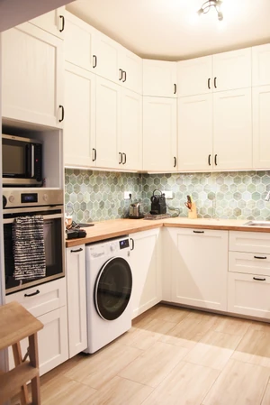 A konyha tágas, minden elfér benne