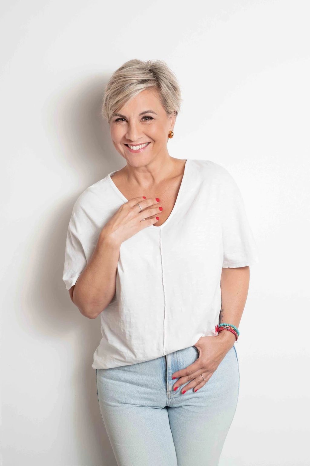 Ábel Anita profi jógaoktató lett