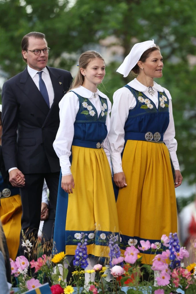 Esztella svéd hercegnő az anyukáját, Viktóriát követi majd az uralkodásban