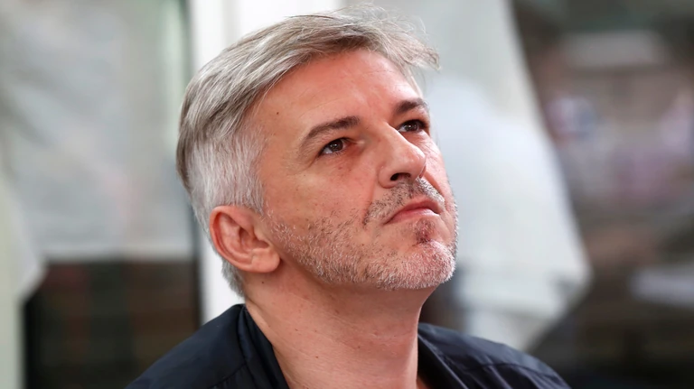 Nem mindennapi végakaratáról mesélt Alföldi Róbert: előre megrendezte a temetését