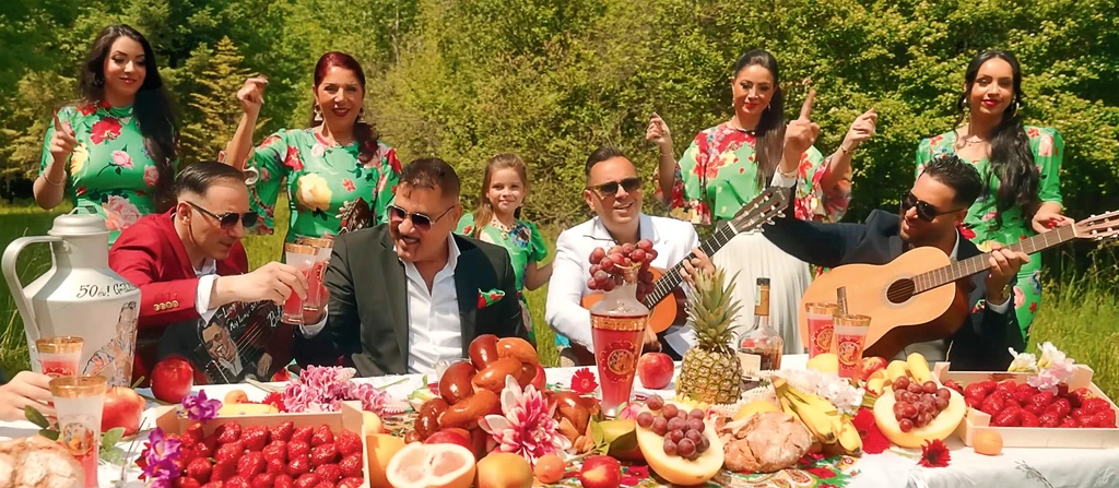 Ilyen egy felszabadult családi összejövetel a Bódi famíliában