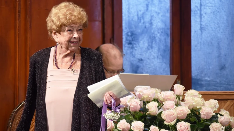 „Ez alkalmatlanná tesz arra, hogy színpadra lépjek” – Így éli meg Pásztor Erzsi, hogy vissza kellett vonulnia