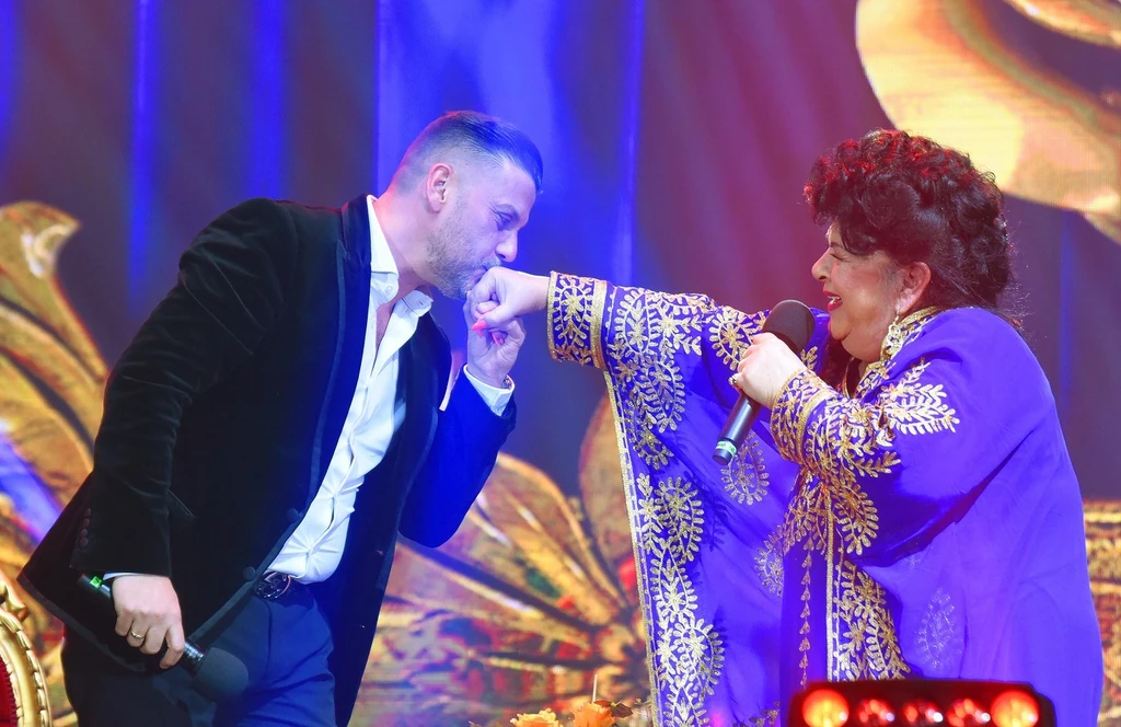 Bangó Margit 70. születésnapi nagykoncertjén Kökény Attila volt az egyik sztárvendég