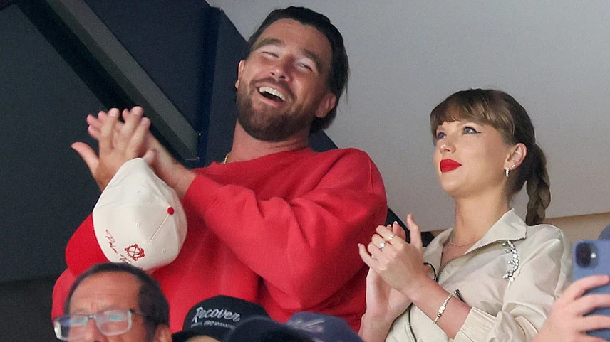 Taylor Swift és Travis Kelce 2023 nyarán szerettek egymásba