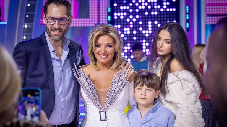 Liptai Claudia kisfia 10 éves lett: édesanyja sosem látott családi fotókkal és szívmelengető videóval köszöntötte