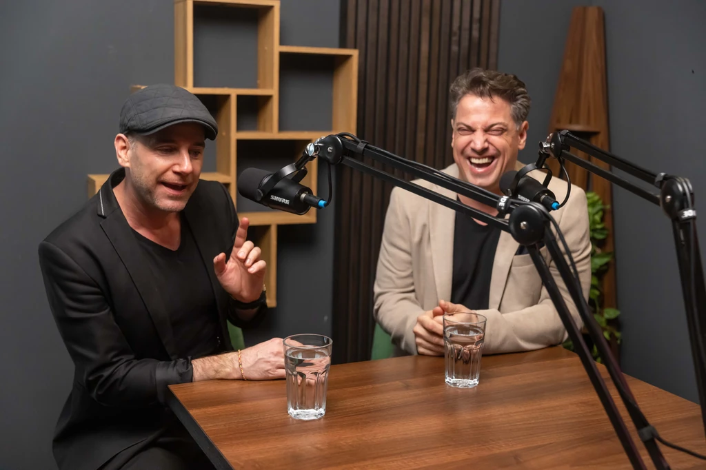 Járai Máté és Nagy Sándor sokat nevettek a Háttér Story stúdiójában (Fotó: Birton Szabolcs/ fotocentral.hu)