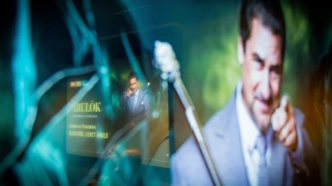 arulok gyilkossag a kastelyban