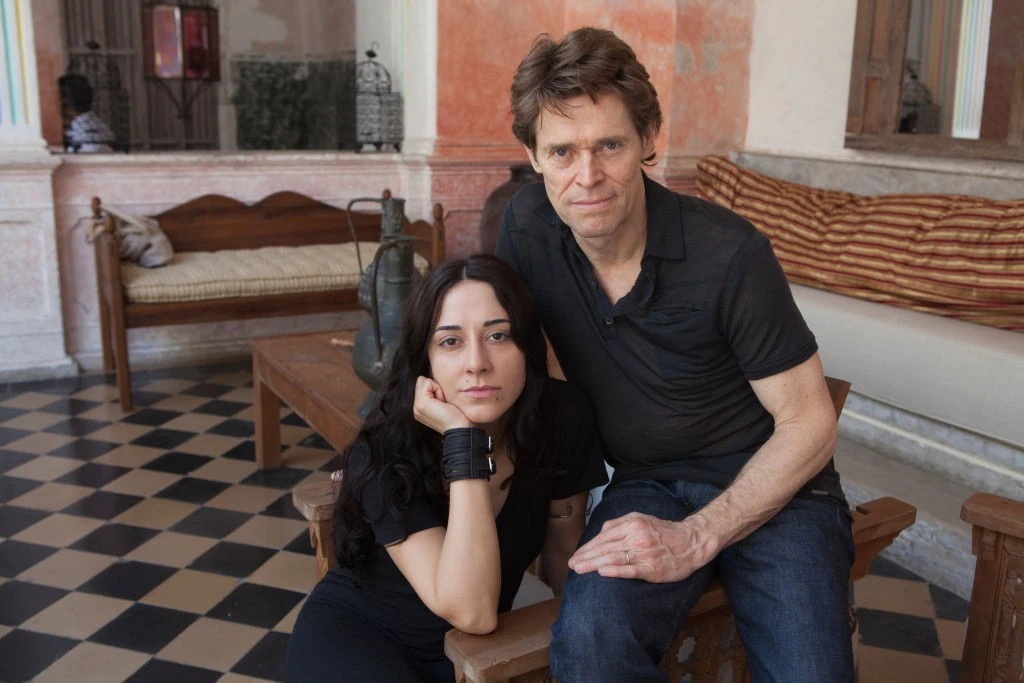 Willem Dafoe az olasz feleségével 2005-ben, amikor összeházasodtak
