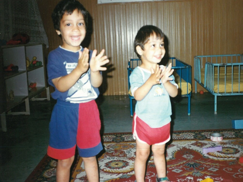 Öccsével együtt fogadták örökbe (Fotó: Archív)