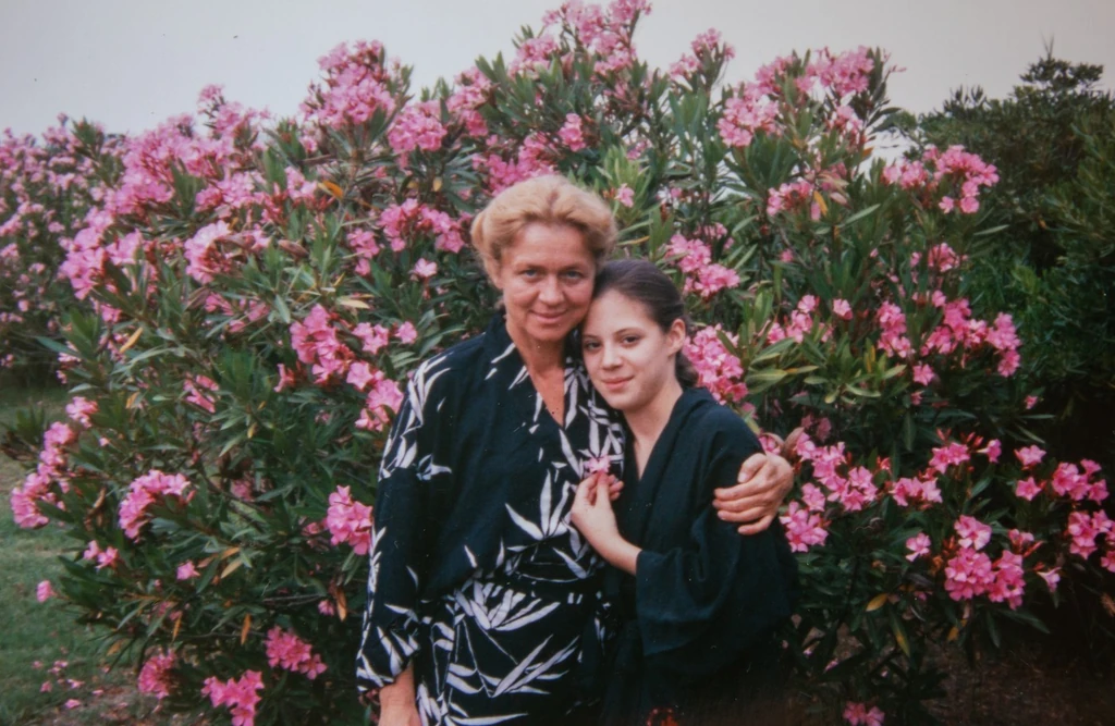 Dóra édesanyjával, Hámori Ildikó színművésszel (Fotó: Archív)