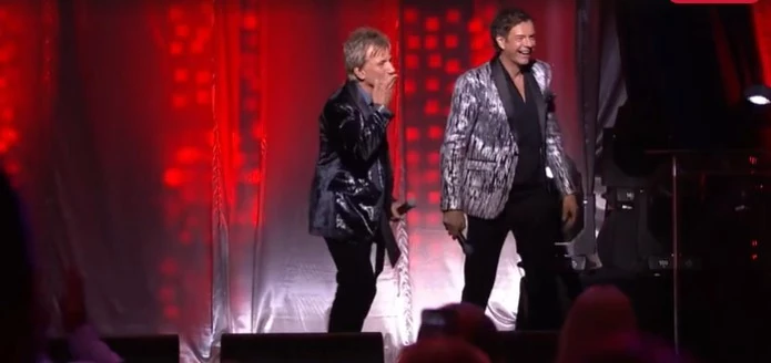 Tilla vezette Bochkor születésnapi buliműsorát (Fotó: YouTube)