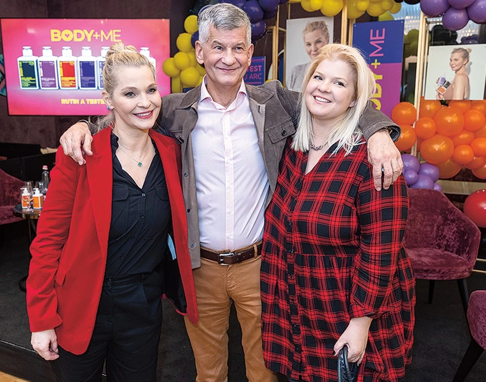 Az édesapjával és a húgával, Krisztinával (Fotó: Birton Szabolcs/fotocentral.hu)