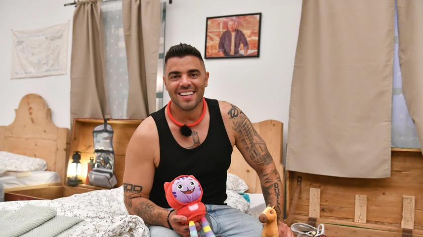 Rácz Béla, azaz Young G Béci megnyerte a Farm VIP főnyereményét, de veszteséget is elkönyvelhetett