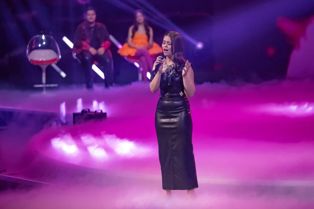 Farka Ancsi az X-Faktor színpadán Fotó: RTL