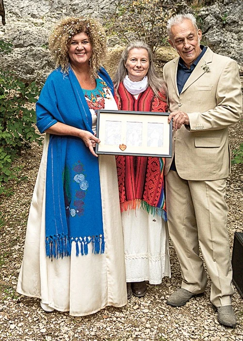 Tünde papnő, Révész Ágika kért égi áldást a házasságukra (Fotó: Archív)