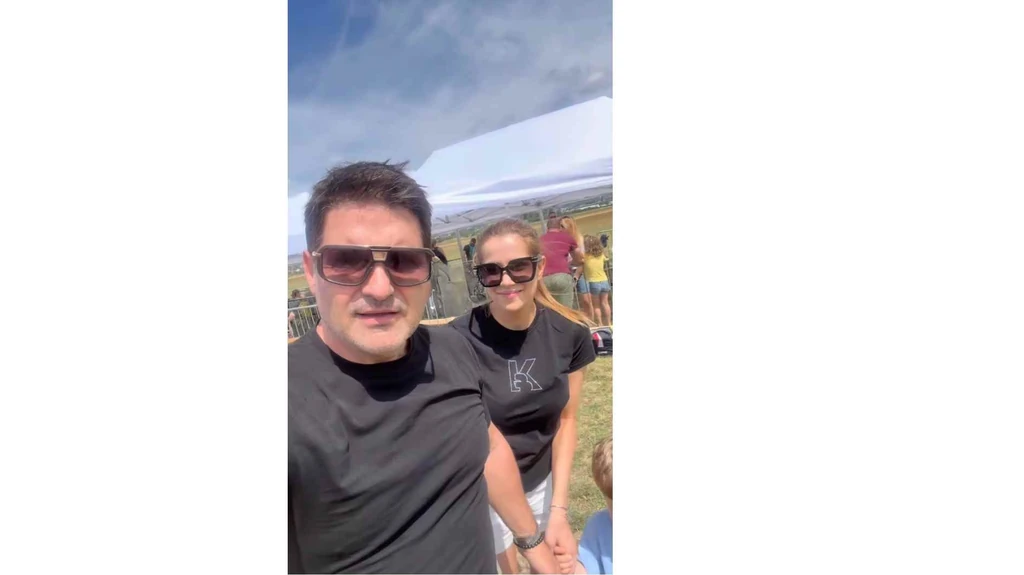 Hajdú Péter és menyasszonya, Láng Eszter meglepték kisfiukat egy városnézéssel