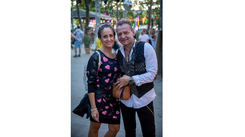 Mészáros Árpád Zsolt mennyasszonyával, Krisztinával érkezett