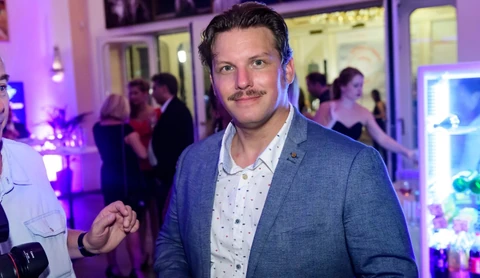 Peller Karoly borito