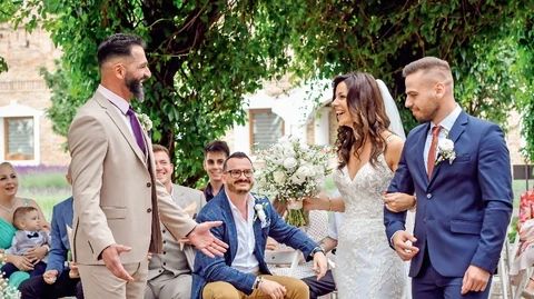 Hazassag elso latasra