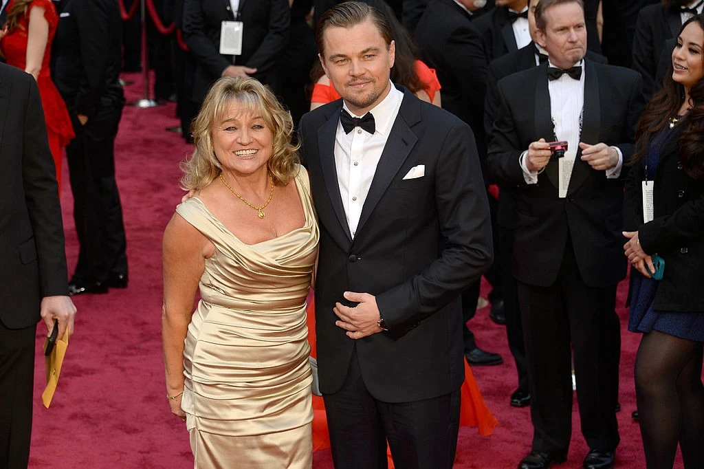 Édesanyjával egy Oscar-gálán (Fotó: Getty Images)