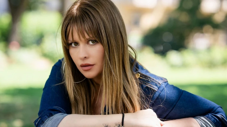 Király Linda: „Egyedül maradtam a lelki bajaimmal”