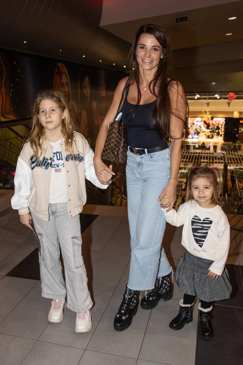 A Vaiana 2 bemutatójára vitte Berki Mazsi a lányokat (Fotó: Trenka Attila/fotocentral.hu)