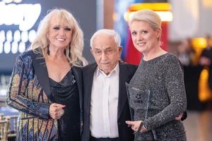 Csepregi Éva, Vitray Tamás, Vitray-Ivens Éva