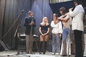 Az ifjú énekesnőnek nem csak a hangja volt különleges