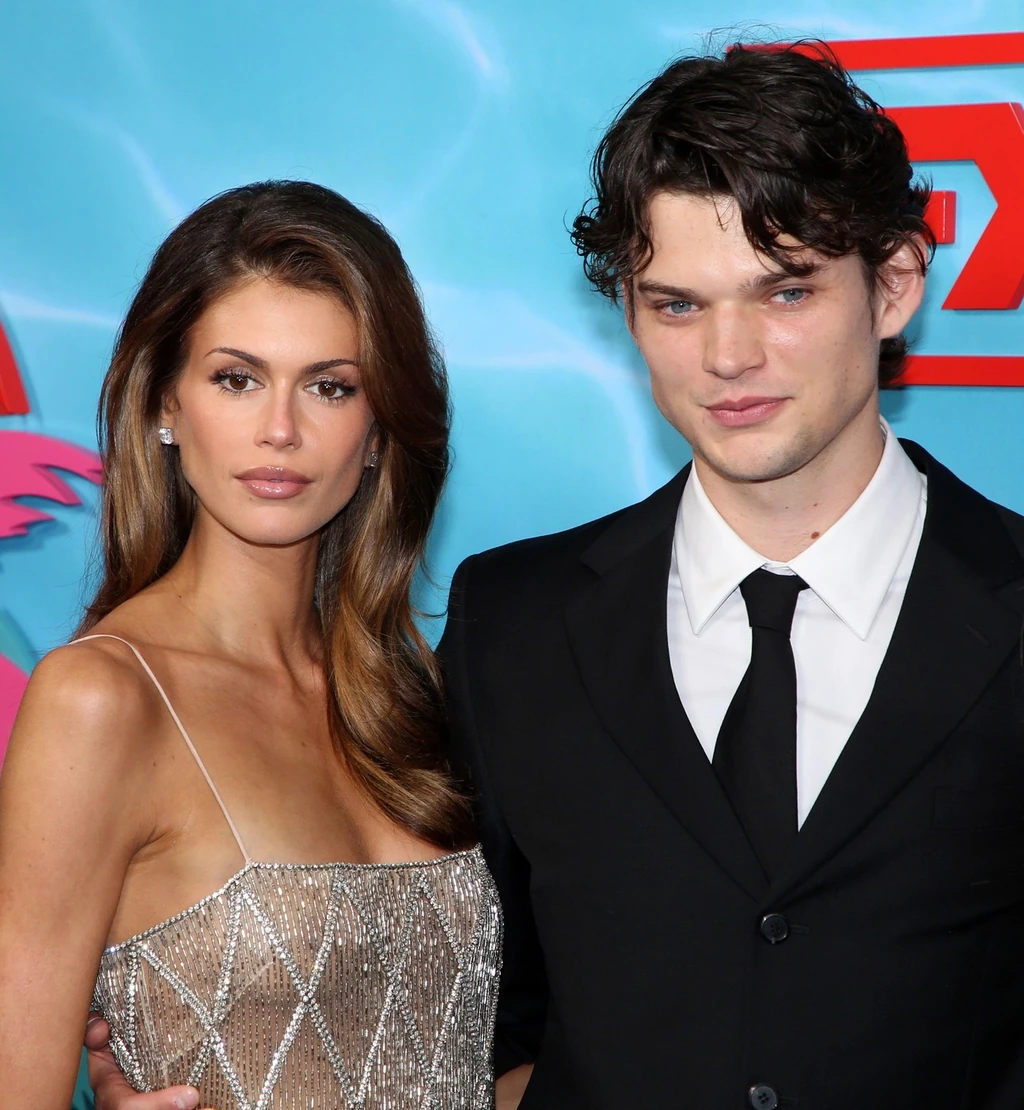 Kaia Gerber és Homer Gere július 27-én a közös sorozatuk premierjén