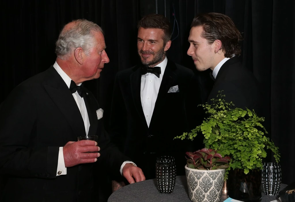 Brooklyn híres apjának köszönhetően akár Károly királlyal is cseveghet egy partin (Fotó: Profimedia)