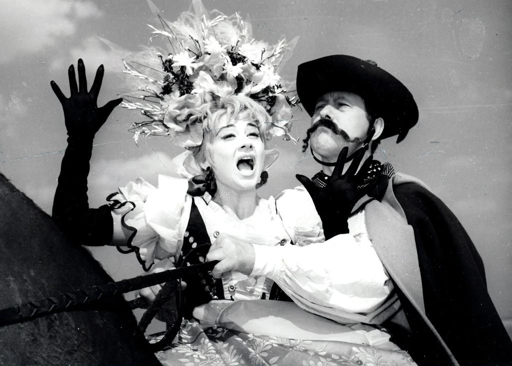 Váradi Hédi és Bessenyei Ferenc a Délibáb minden mennyiségben című film (Fotó: Rajnogel Imre)