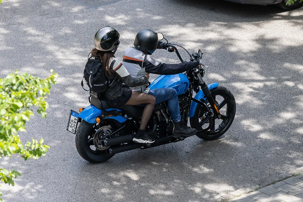 Norbi úgy érzi többre hivatott annál, minthogy Réka sofőrje legyen (Fotó: Trenka Attila/fotocentral.hu)