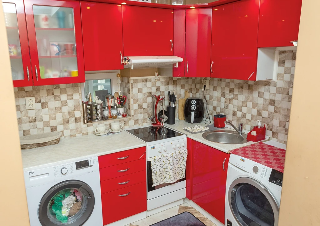 A vidám konyhában gyakran készülnek tésztás fogások, sósan és édesen egyaránt, Suzy természetesen mindennap főz