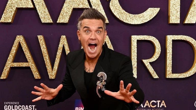 „Ez rengeteg mindent megmagyaráz” – Robbie Williams megdöbbentő diagnózist kapott