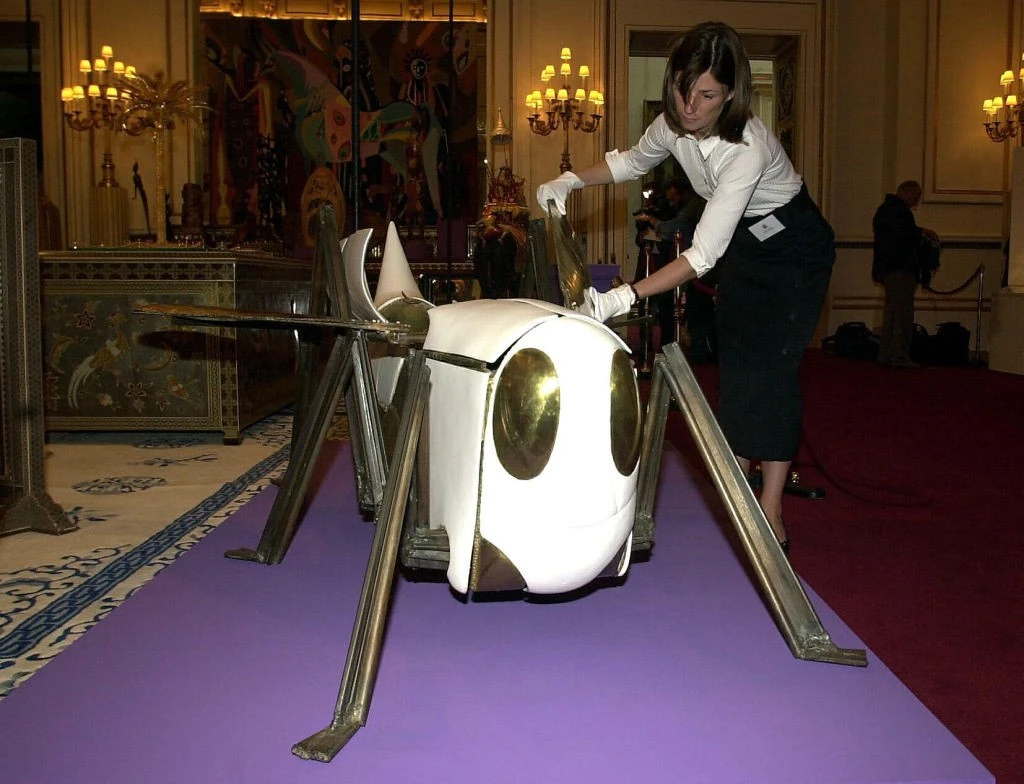 Exhibition Room - Buckingham Palace open