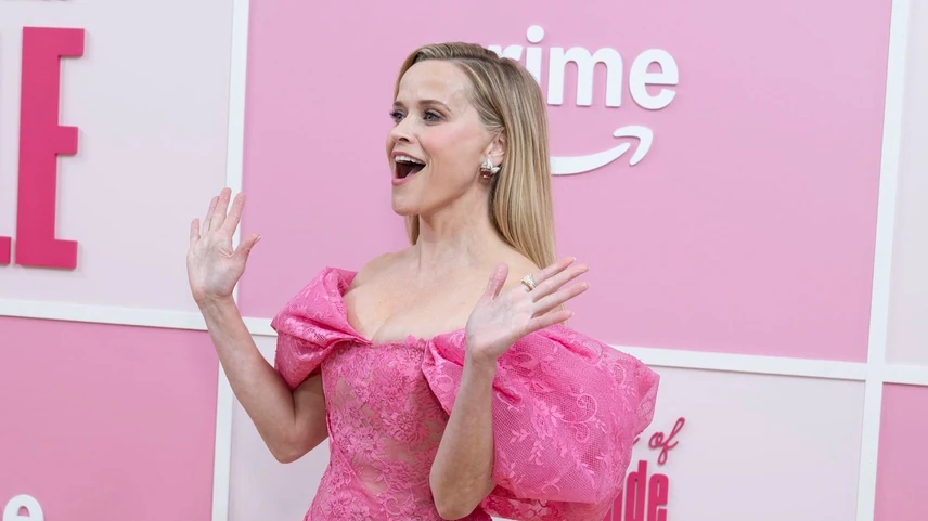 Reese Wtherspoon Doktor Szöszinek öltözött az Elle premierjére, ahová magával vitte a szerelmét