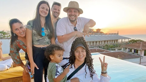 barta viki peller karoly