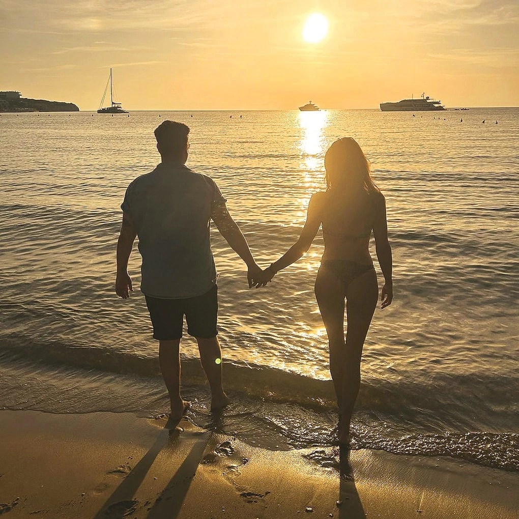 Valentin-napon az énekes már egy közös képüket tette ki az Instagram-oldalára (Fotó: Archív)