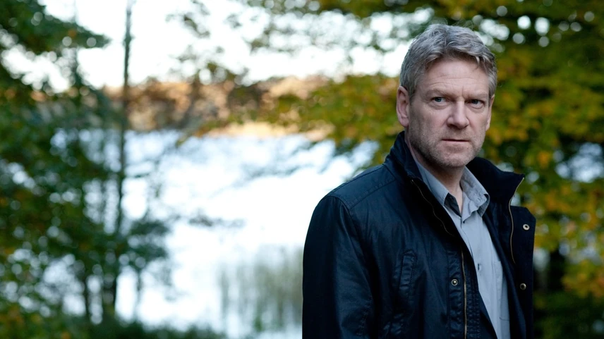 Kenneth Branagh (a képen) főszereplésével is készült sorozat a Wallander-történetekből. Először 2007-ben a svéd rendező, Daniel Lind Lagerlöf vitte képernyőre a Henning Mankell krimijeiből ismert Wallander-sztorikat