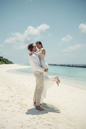 Henry Kettner és Rebeka esküvője