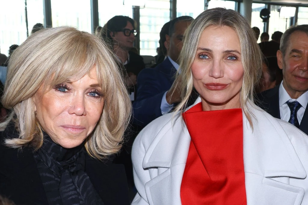 Macron felesége híres kifinomult stílusáról. Cameron Diazzal tavasszal egy divatbemutatón találkozott