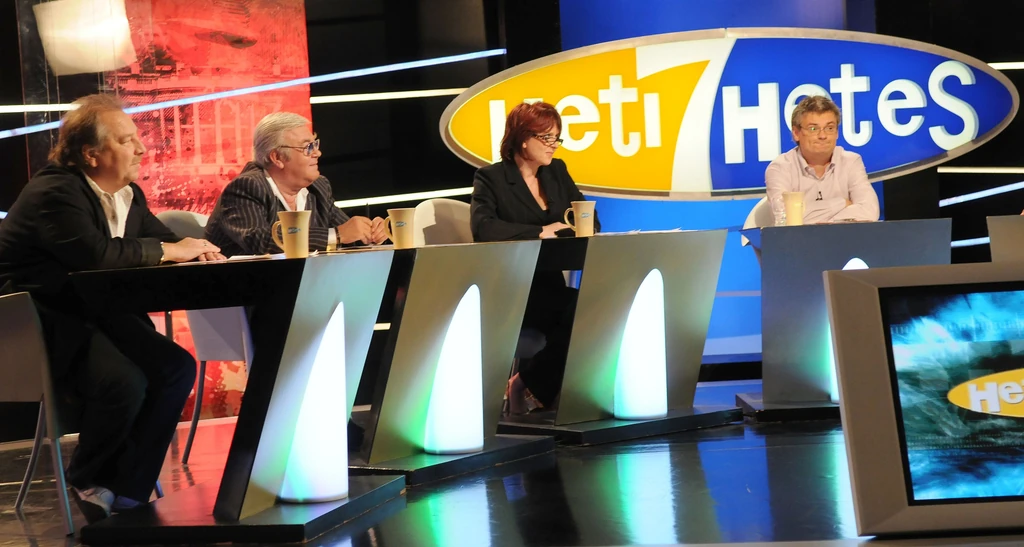A legendákkal nagy sikere volt a Heti Hetesnek. Vajon az újaknak is sikerül lépést tartaniuk Bajor Imrével, Gálvölgyi Jánossal, Hernádi Judittal és Jáksó Lászlóval? (Fotó: Tóth Beáta)