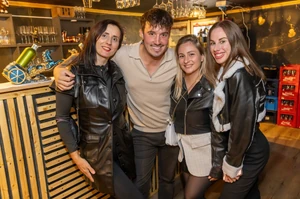(b-j) Krisztina, Takács György Gyuri gazda, Kata, Réka