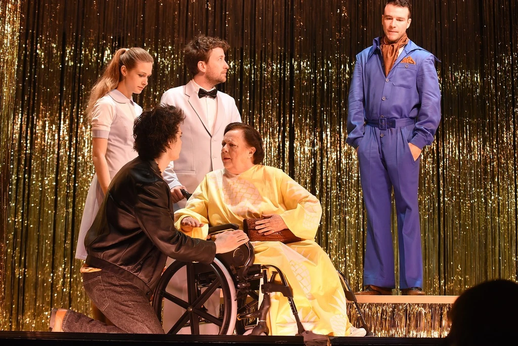 A játékos című darabban a Radnóti Színházban (Fotó: Olajos Piroska/fotocentral.hu)