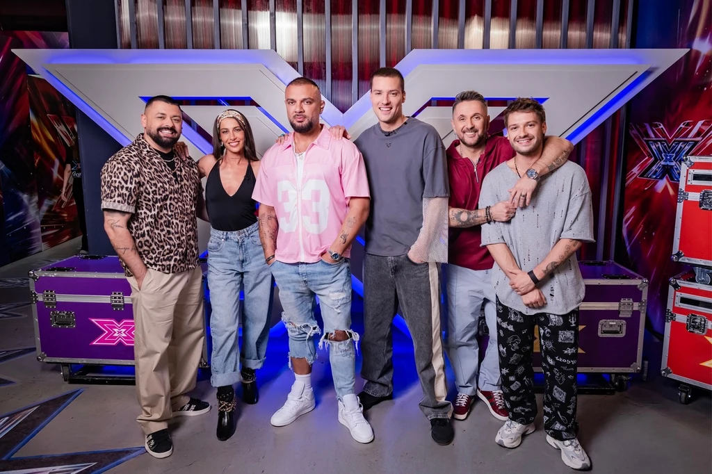 Pápai Joci az X-Faktor sztárjaival. A kép májusban készült (Fotó: RTL)