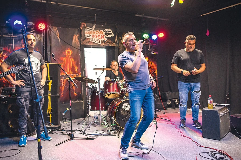 Az Irigy Hónaljmirigyből Sipos Peti örömmel vállal minden felkérést (Fotó: Fülöp Dániel/fotocentral.hu)