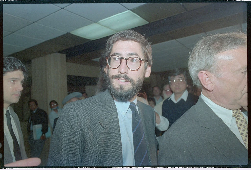 John Landis, a film rendezője az évekig elhúzódó pereskedés egyik tárgyalásán  