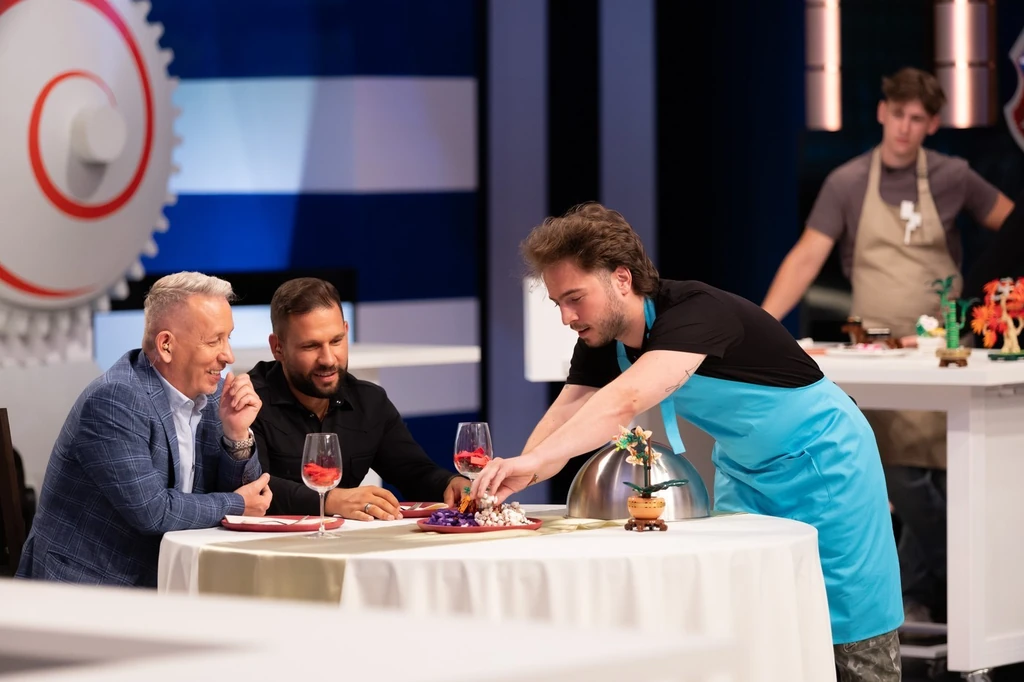 Az Éttermek csatájában nem ők értékelik a fogásokat, hanem a civilek (Fotó: RTL)